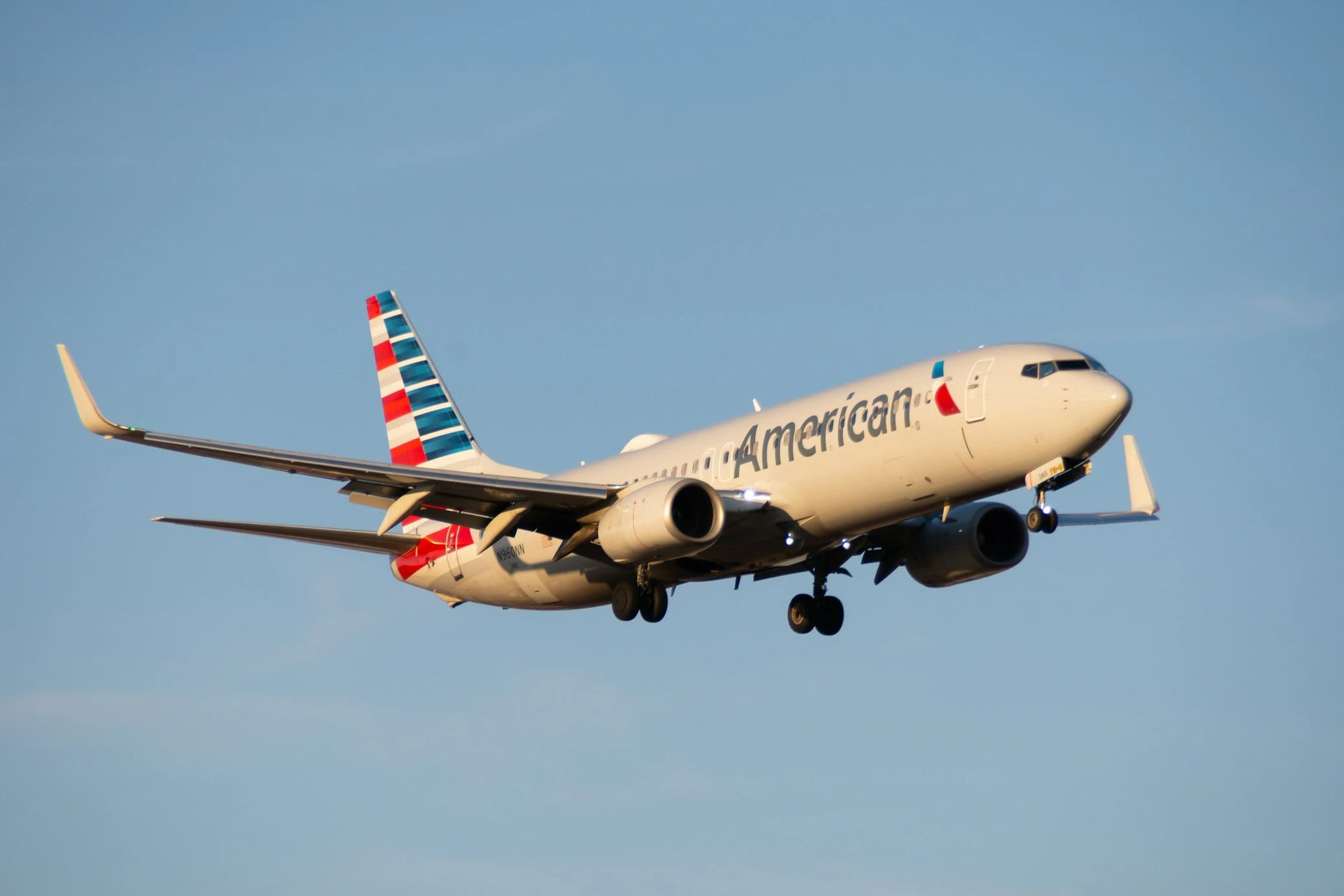 american airlines basic economy aadvantage status tiers loyalty points