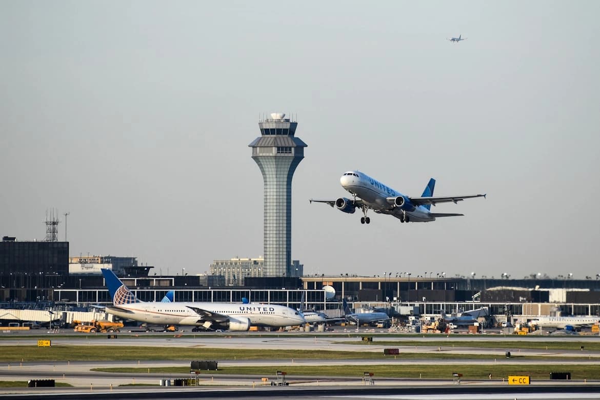 Chicago O'Hare Intern0ational Airport (ORD), West Balmoral Avenue at Chicago IL USA