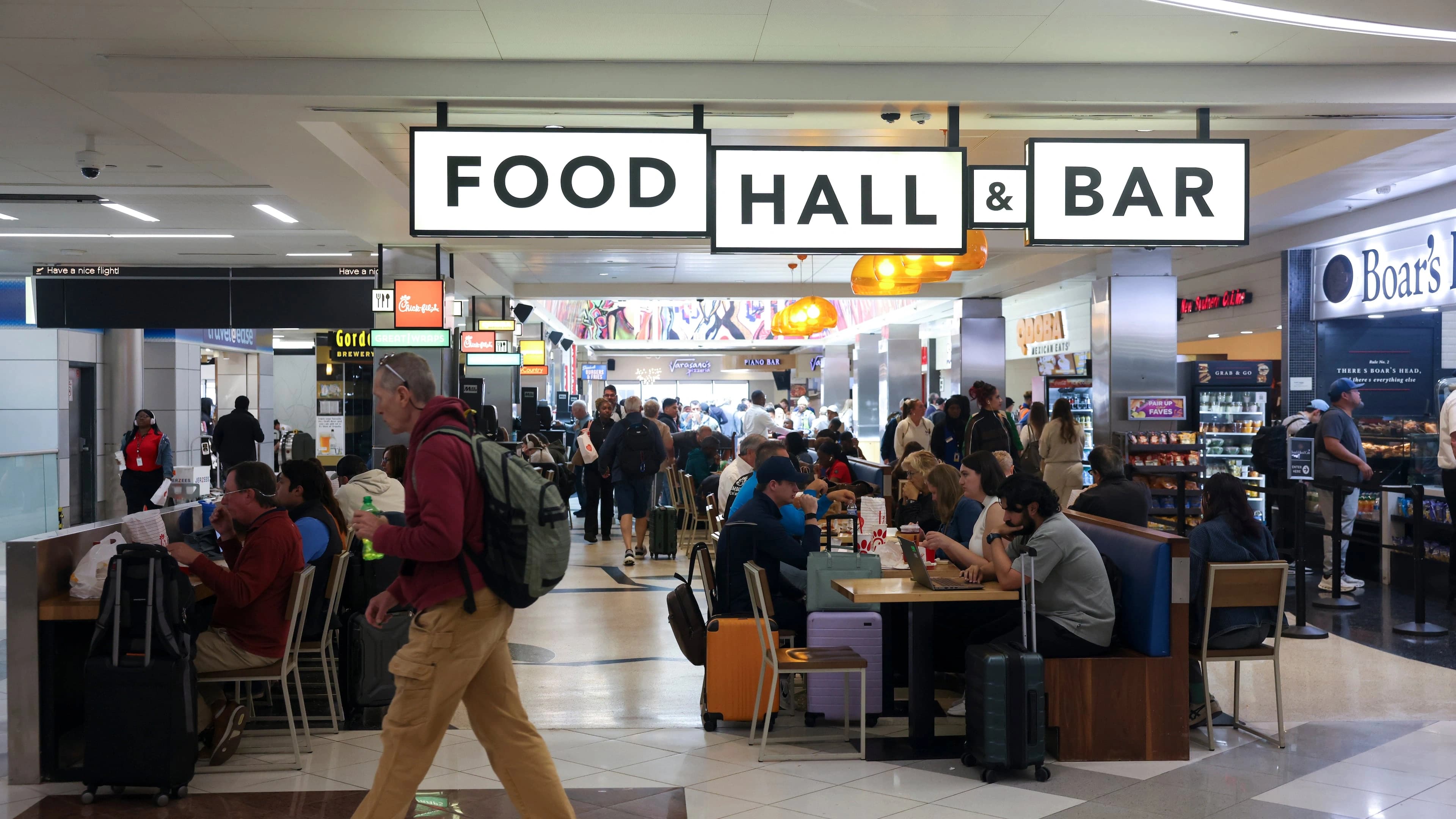 resturants and food at Hartsfield-Jackson Atlanta International Airport's Concourse
